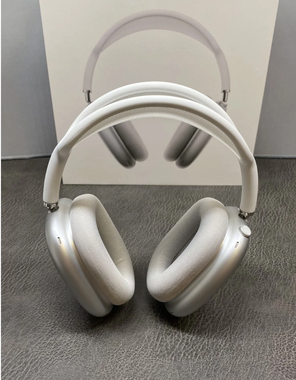 Bluetooth Headphones - Foldable Design with Microphone, Micro SD and Auxiliary